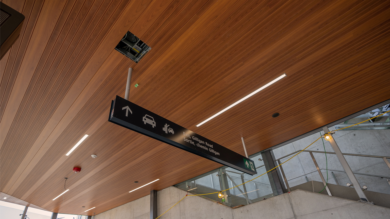 Nouveau design du plafond de la station