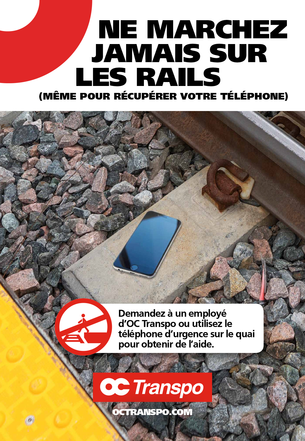 Un téléphone sur les rails. Texte sur l'image : Ne marchez jamais sur les rails (même pour récupérer votre téléphone)